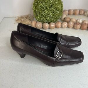 Naturalizer Janna Brown Leather Slip-On Shoes Women's 9.5 Heels Buckle